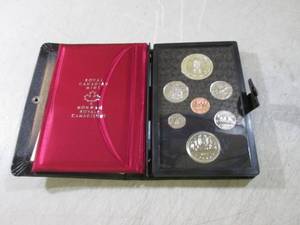 lot 263 image: 1977 Royal Canadian Mint Collector ...