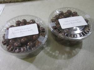 lot 290 image: 4 Pounds of Milk Chocolate Peanut B...