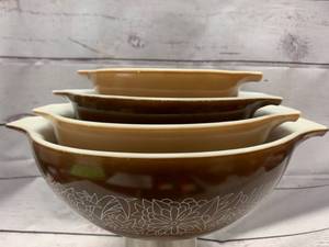 1970s Pyrex 4pc Woodland Complete Cinderella Bowl Set