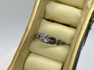 Vintage White Gold 18K Engagement Ring