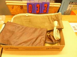Flat of gun sleeves. As shown.