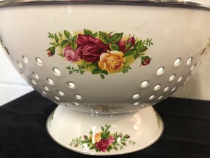 Royal Albert Porcelain Enamel on Steel Strainer and Cream & Sugar Caddy