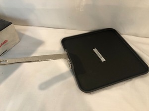 Calphalon 11 inch Square Griddle (NEW)