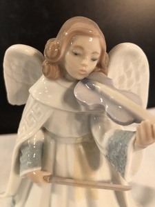 Lladro Angel Violin Player