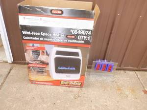 Space heater dual fuel lpng. Floor or wall mount. Appears new in box. As shown.