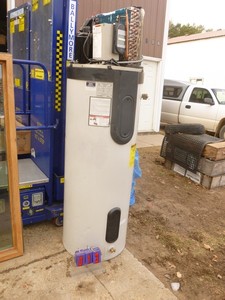 A O Smith 80 gal electric heat pumpwater heater. Has shipping damage. Appears new. As shown.