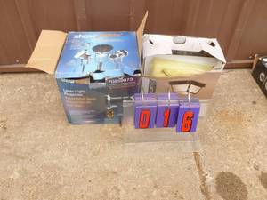 Outdoor laser light projector & light fixture. Untested. As shown.