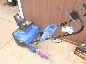 Snow Joe 40 volt cordless snow thrower. Unit only. No battery or charger included. Looks new. Unable to fully test. As shown.