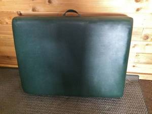 lot 11 image: Craftworks FeatherLock Portable Height Adjustable Massage Treatment Exam Table - Great Condition