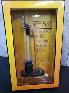 lot 17 image: Rail King No 151 Operating Semaphore New In Box