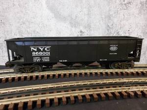 lot 34 image: Rail King 3-Rail New York Central Hopper