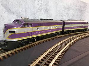 lot 38A image: MTH 3-Rail Atlantic Coast Diesel Engine Set.  Item not tested