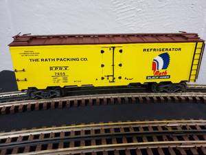lot 54 image: K-Line Classic Series The Rath Packing CO. Reefer Car K7605