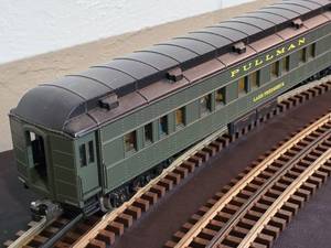 lot 60 image: K-Line 3-Rail Alluminated Pullman Lake Frederick Sleeper Car K4400-0004