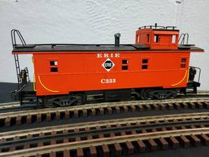 lot 71 image: K-Line 3-Rail Erie Illuminated Caboose  K617-1511