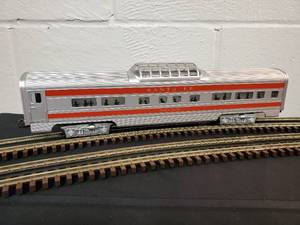 lot 73 image: Williams 3-Rail Aluminum Santa Fe Illuminated Palm View Observation Car