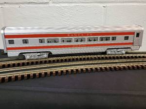 lot 74 image: Williams 3-Rail Aluminum Santa Fe Illuminated Pine Rapids Diner Car