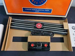 lot 89 image: Lionel O Gauge Remote-Control Track 6-65530