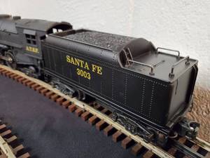 lot 176 image: K-Line 3-Rail Santa Fe Steam Engine & Locomotive K-3003