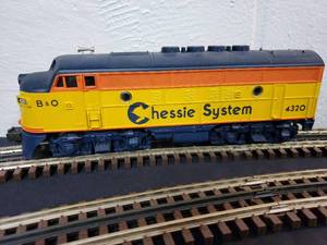 lot 112 image: Rail King 3-Rail Chessie System Diesel Engine