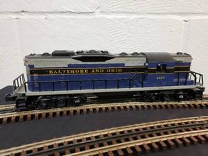 lot 148 image: Williams 3-Rail Baltimore & Ohio GP-8 Dummy Locomotive  No. 21502