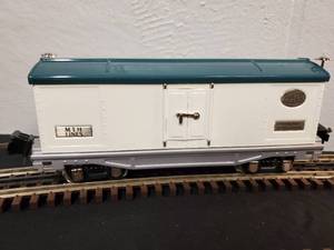 lot 163 image: MTH Tinplate Traditions  2814R O Gauge Reefer Car 10-8024