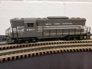 lot 167 image: MTH 3-Rail New York Central  GP-9 Diesel Engine with Protosound No. 5947