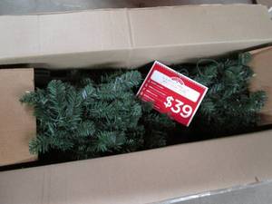 2C 6.5 Pre-Lit Madison Pine Arti...