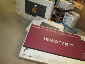 4-FLR (4) Large Televisions & Par...