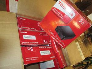 10 5 pc. Of Toshiba Hard Drives F...