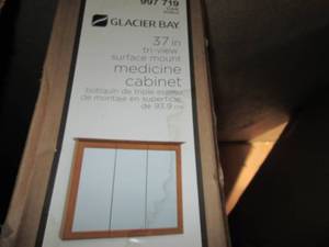 Glacier Bay 37 Tri-View Medicine C...