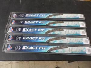 5 Car Quest Exact Fit 18-52 wiper b...