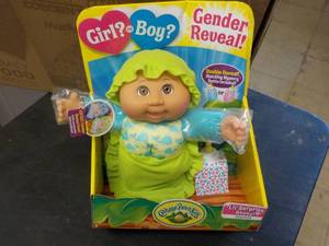 Cabbage Patch Kids Lil Surprise Re...
