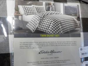 Eddie Bauer twin duvet set...