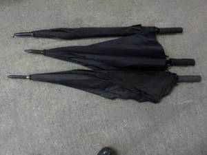 3 umbrellas...