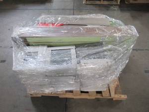 lot 206 image: WHOLESALE MIXED PALLET OF MISCELLANEOUS FLOORING