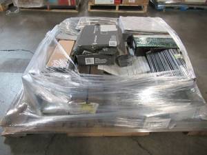 lot 224 image: WHOLESALE MIXED PALLET OF MISCELLANEOUS WALL TILE AND BACKSPLASH