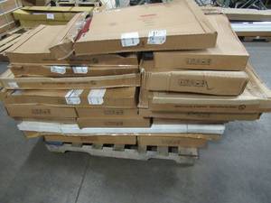 lot 136 image: WHOLESALE MIXED PALLET OF MISCELLANEOUS CABINET DOORS, BUILDING MATERIALS AND MORE