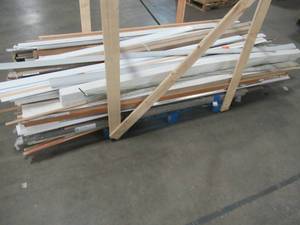 lot 137 image: WHOLESALE MIXED PALLET OF MISCELLANEOUS TRIM AND MOULDING AND MORE - MAJORITY CONSISTS OF 8 PIECES