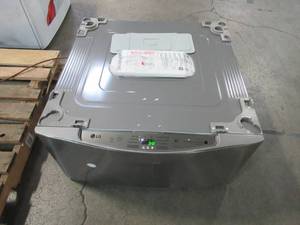 lot 139 image: LG Sidekick 1-cu ft 27-in Pedestal Washer In Grey WD100CV Untested - SLIGHT SCRATCH AND DENT, ELECTRONICS WORK