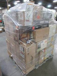 lot 152 image: WHOLESALE MIXED PALLET OF MISCELLANEOUS INDOOROUTDOOR LIGHTING AND MORE