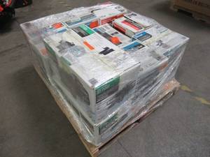 lot 154 image: WHOLESALE MIXED PALLET OF MISCELLANEOUS UTILITY PUMPS