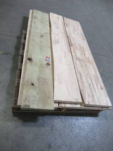 lot 157 image: WHOLESALE MIXED PALLET OF MISCELLANEOUS BUTCHER BLOCK PIECES AND OTHER LUMBER
