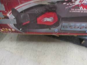 lot 7 image: Razor Crazy Cart - BlackRed open b...