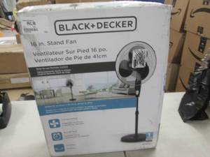 lot 21 image: Black & Decker 16 inch Stand Fan op...
