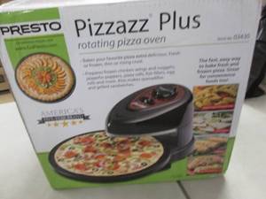 lot 24 image: Pizzazz Plus Rotating Pizza Oven op...