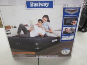 lot 59 image: Bestway 18 inch Queen Air Bed open ...