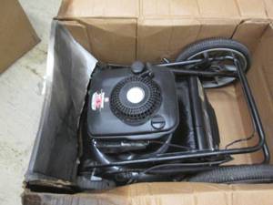 lot 83 image: Yard Machine 21 140cc Push Gas Law...