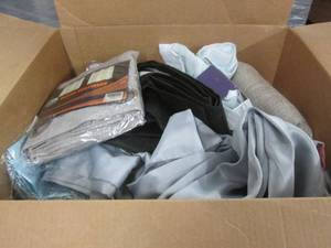 lot 89 image: Box of Assorted Curtain Panels...