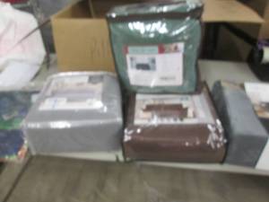 lot 95 image: 4 Sofa Slipcovers, 1 Twin Duvet Cov...